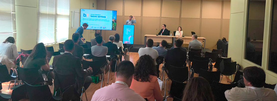 Tecnobarricas presentó la tecnología que está desarrollando en la feria Enoforum
