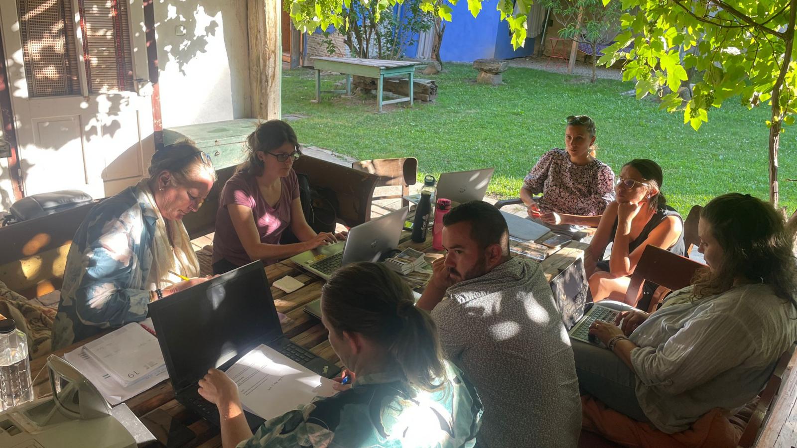 DIGIECONAFACUGAS-1_WORSHOP