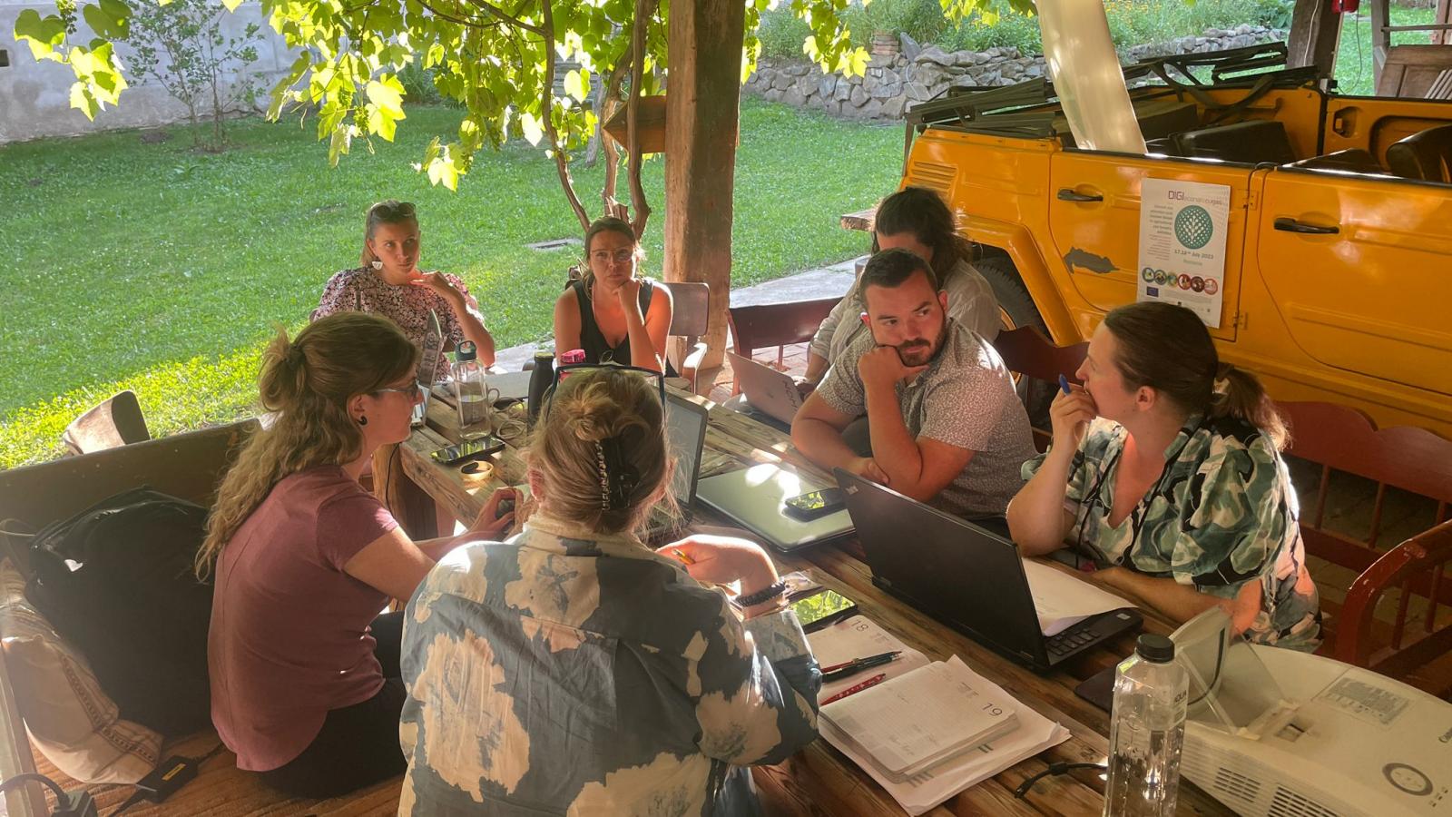 DIGIECONAFACUGAS-1_WORSHOP