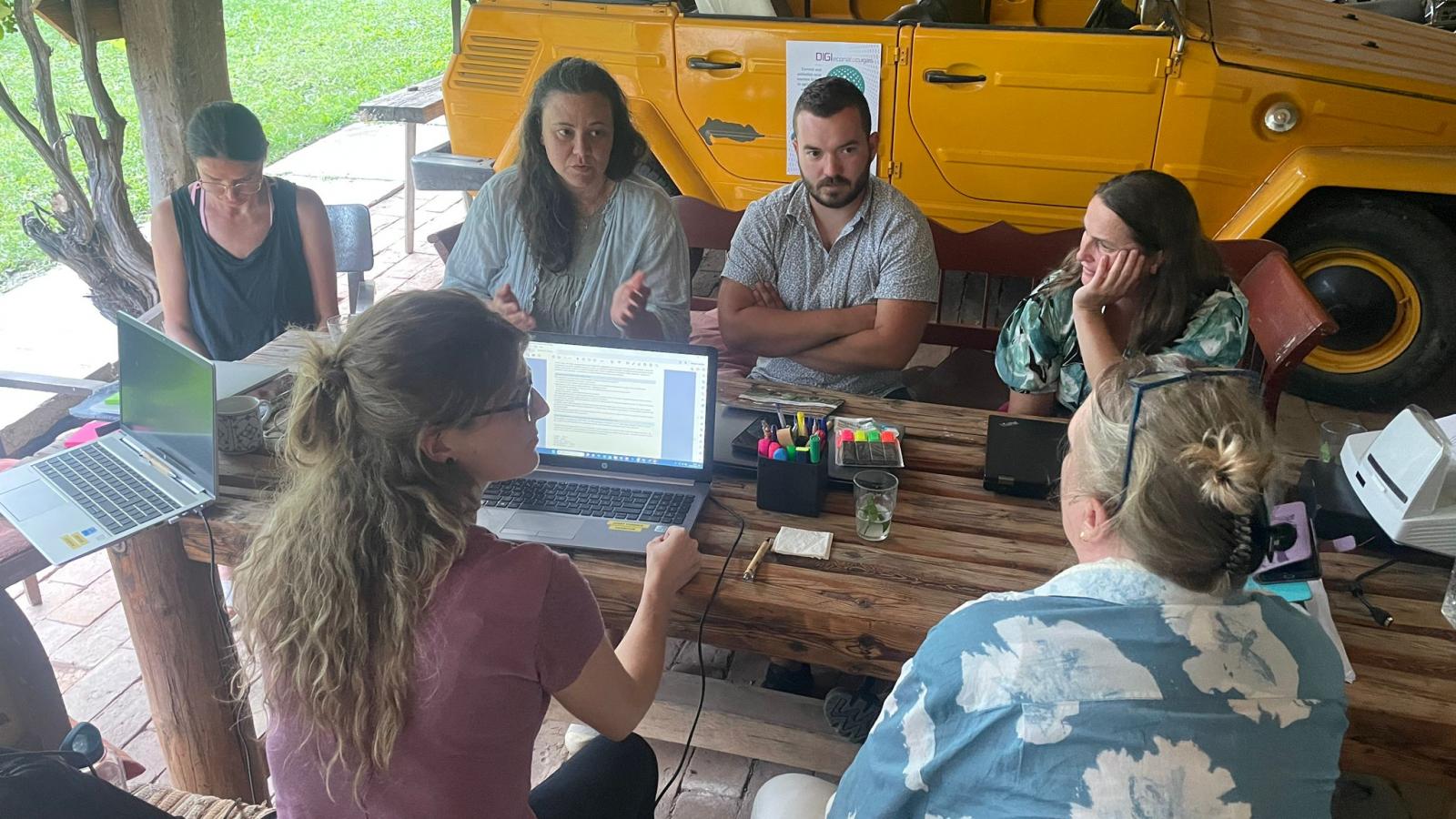 DIGIECONAFACUGAS-1_WORSHOP